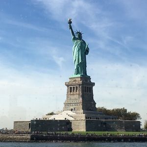 Meet your Posher, Ana